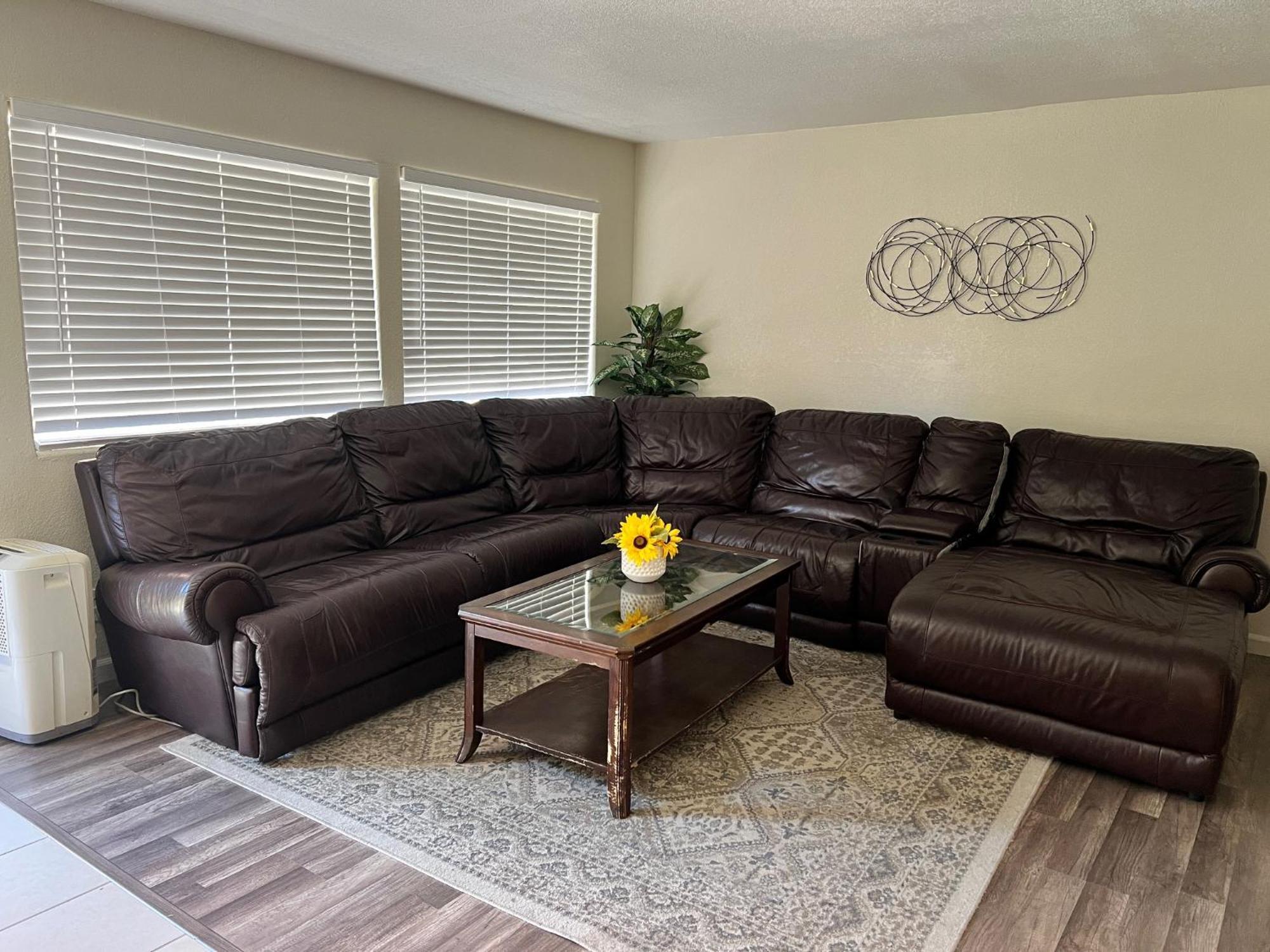 Peaceful 2Bed,1Bath Condo With Free Parking All Yours To Enjoy フレズノ エクステリア 写真